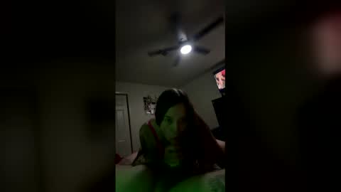 Snapshot of helovesthispussy420 chatting on April 2026 04:03:02 AM helovesthispussy420 online show from April 2026 04:03:02 AM