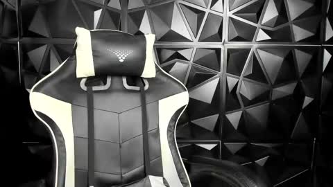 heluehorny13 online show from February 2025 04:35:01 AM