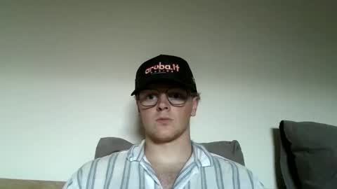 Snapshot of henrietje chatting on May 2026 07:00:01 PM henrietje online show from May 2026 07:00:01 PM