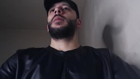 HenryAxe online show from June 2026 11:03:01 AM