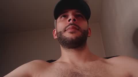 HenryAxe online show from July 2026 09:54:01 PM