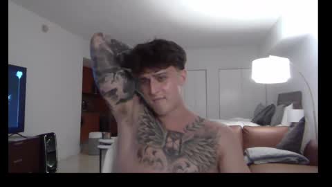 henrydesanti online show from September 2025 12:22:02 AM