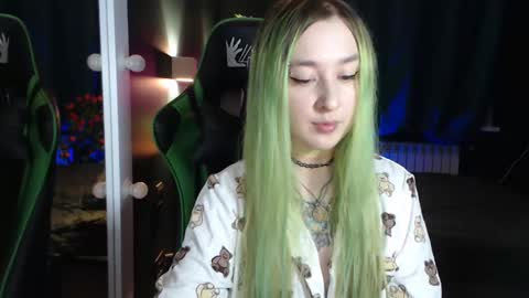 Snapshot of hentaishiing chatting on January 2025 05:05:01 PM Hentaishiing online show from January 2025 05:05:01 PM