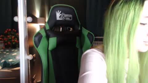 Snapshot of hentaishiing chatting on February 2025 03:42:02 PM Hentaishiing online show from February 2025 03:42:02 PM