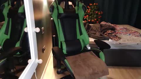 Snapshot of hentaishiing chatting on October 2025 11:57:01 PM Hentaishiing online show from October 2025 11:57:01 PM