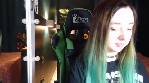 Hentaishiing online show from May 2026 07:01:01 PM