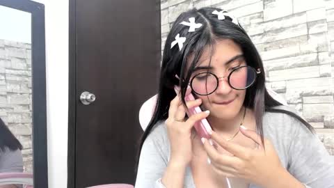 Snapshot of hera_elis chatting on December 2024 07:42:02 PM hera_elis online show from December 2024 07:42:02 PM