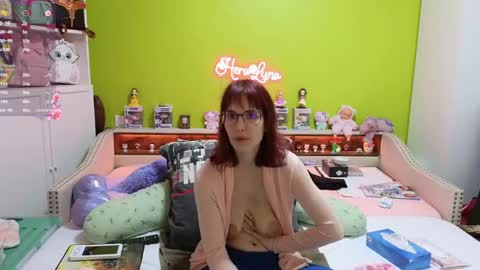 Snapshot of heraluna_ chatting on April 2026 07:53:01 PM HeraLuna online show from April 2026 07:53:01 PM