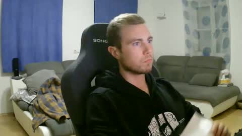 John Pearl online show from March 2026 07:28:01 PM