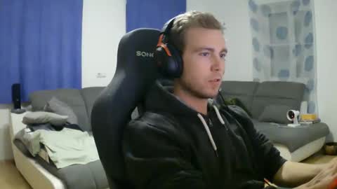 John Pearl online show from April 2026 07:44:01 PM