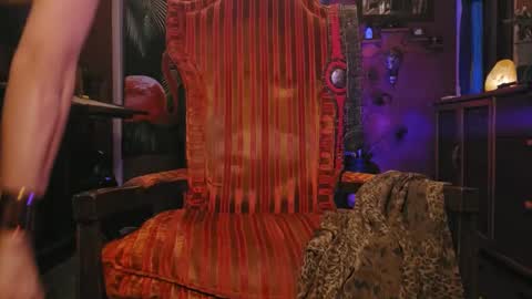 Snapshot of hercles chatting on January 2025 11:17:01 PM Aaron Lad online show from January 2025 11:17:01 PM