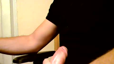 Snapshot of heretost chatting on October 2025 03:54:01 PM mr D online show from October 2025 03:54:01 PM