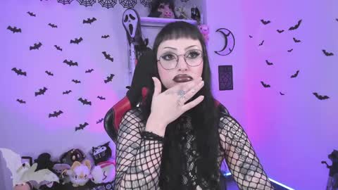 Snapshot of herinfernalmajesty chatting on April 2026 04:12:02 PM Marie online show from April 2026 04:12:02 PM