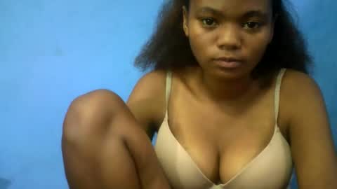 Snapshot of herisse01 chatting on April 2026 01:42:02 AM herisse01 online show from April 2026 01:42:02 AM