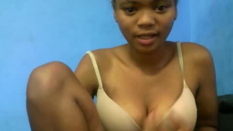 Snapshot of herisse01 chatting on April 2026 05:54:01 AM herisse01 online show from April 2026 05:54:01 AM