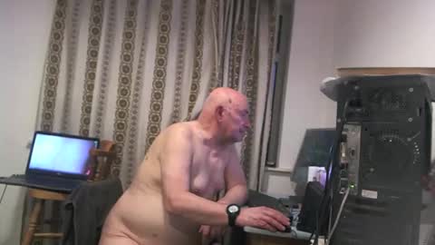 Snapshot of hermeneutika chatting on January 2026 09:52:01 PM mature online show from January 2026 09:52:01 PM