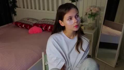 Snapshot of herminasouth chatting on March 2026 06:13:02 PM Nicole online show from March 2026 06:13:02 PM