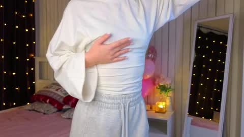 Snapshot of herminasouth chatting on April 2026 08:42:01 PM Nicole online show from April 2026 08:42:01 PM