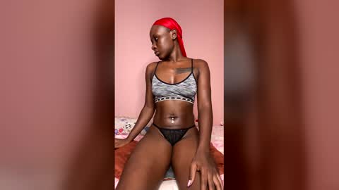 Snapshot of herslatt chatting on March 2026 02:04:02 AM herslatt online show from March 2026 02:04:02 AM