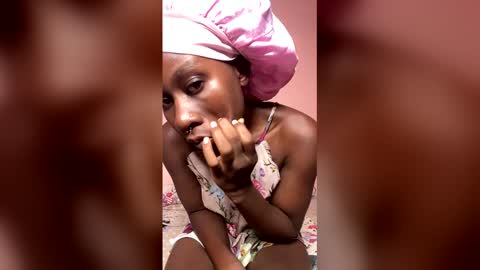 Snapshot of herslatt chatting on March 2026 03:11:02 AM herslatt online show from March 2026 03:11:02 AM