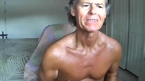 Snapshot of hewes1 chatting on May 2026 08:16:02 PM hewes1 online show from May 2026 08:16:02 PM