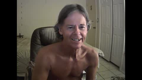 Snapshot of hewes1 chatting on May 2026 08:42:02 AM hewes1 online show from May 2026 08:42:02 AM