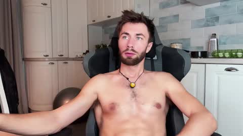 Arnold online show from December 2025 09:08:01 PM