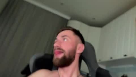 Arnold online show from February 2026 06:41:02 PM