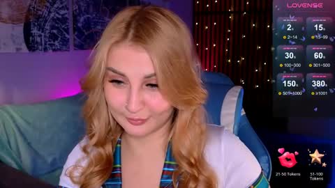 Snapshot of hey_cassie chatting on April 2026 03:14:02 PM hey_cassie online show from April 2026 03:14:02 PM