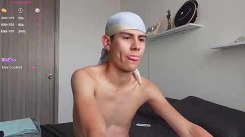 hey_cesard online show from February 2025 02:05:01 PM