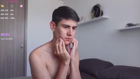 hey_cesard online show from February 2025 02:43:01 PM