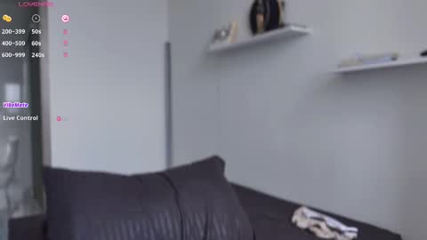 hey_cesard online show from February 2025 04:37:02 PM