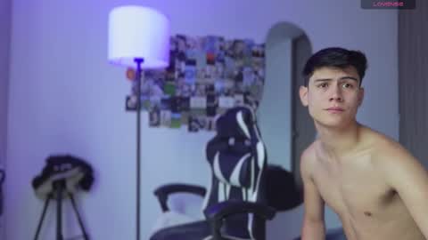 hey_cesard online show from September 2025 03:06:01 PM