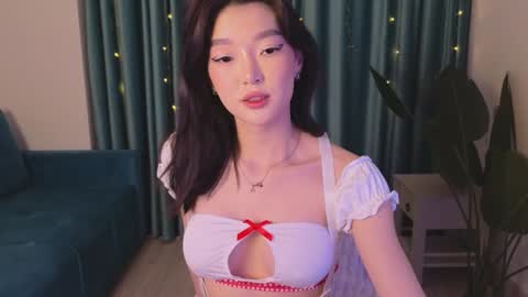 Snapshot of hey_herbal chatting on January 2025 03:04:01 PM Audrey online show from January 2025 03:04:01 PM