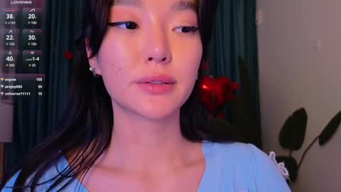 Snapshot of hey_herbal chatting on February 2025 07:42:02 PM Audrey online show from February 2025 07:42:02 PM