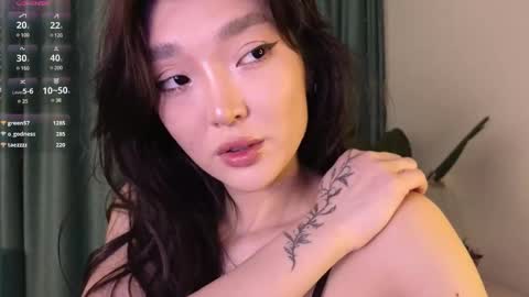 Snapshot of hey_herbal chatting on March 2025 02:59:02 PM Audrey online show from March 2025 02:59:02 PM
