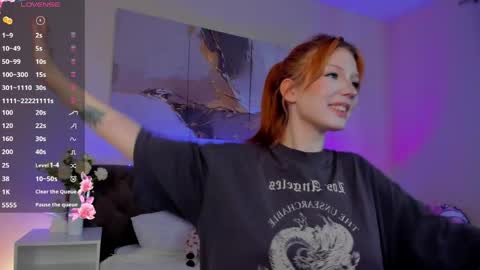 Snapshot of hey_lexy chatting on April 2026 09:19:02 AM Lexy GMT1 0200 am-0900am Mon Tue online show from April 2026 09:19:02 AM