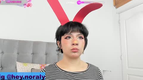 Snapshot of hey_noraly chatting on January 2025 01:24:01 PM Noraly  online show from January 2025 01:24:01 PM