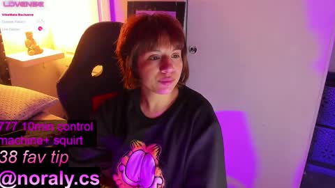 Snapshot of hey_noraly chatting on October 2025 04:24:02 AM Noraly  online show from October 2025 04:24:02 AM