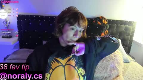 Snapshot of hey_noraly chatting on October 2025 04:15:01 AM Noraly  online show from October 2025 04:15:01 AM