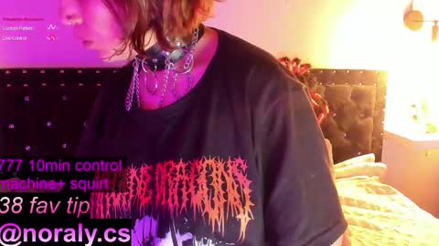Snapshot of hey_noraly chatting on October 2025 04:13:01 AM Noraly  online show from October 2025 04:13:01 AM