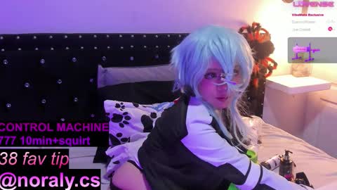 Snapshot of hey_noraly chatting on November 2025 04:44:02 AM Noraly online show from November 2025 04:44:02 AM