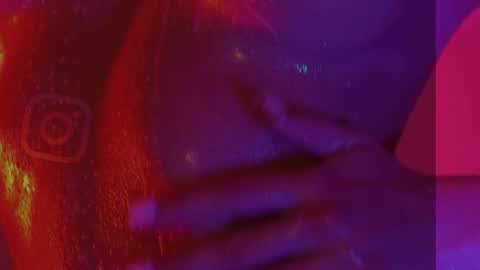 Snapshot of heybanan chatting on January 2025 07:53:01 PM Alina online show from January 2025 07:53:01 PM