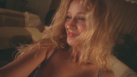 Snapshot of heybanan chatting on January 2025 09:55:02 PM Alina online show from January 2025 09:55:02 PM