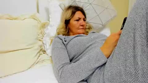 Heyheygrey online show from February 2025 01:19:01 PM