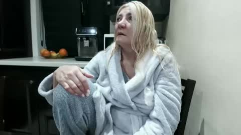 Snapshot of heyheygrey chatting on February 2026 07:52:02 PM Heyheygrey online show from February 2026 07:52:02 PM