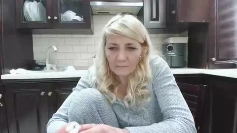 Snapshot of heyheygrey chatting on March 2026 01:01:01 PM Heyheygrey online show from March 2026 01:01:01 PM