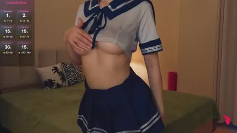 Snapshot of heyitsnaomi chatting on March 2026 03:32:01 AM Naomi online show from March 2026 03:32:01 AM