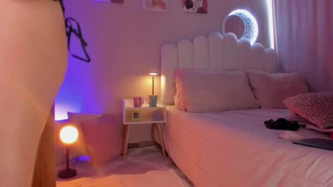 Martina Ricci Show schedule Monday to Friday 8am colombia time I work some weekends  online show from January 2026 07:06:02 PM