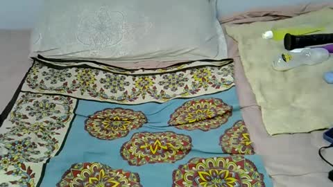 Snapshot of heyybanan chatting on March 2025 08:13:01 AM heyybanan online show from March 2025 08:13:01 AM